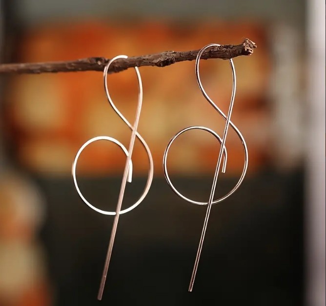Earrings - Hanging Gold Treble Clef