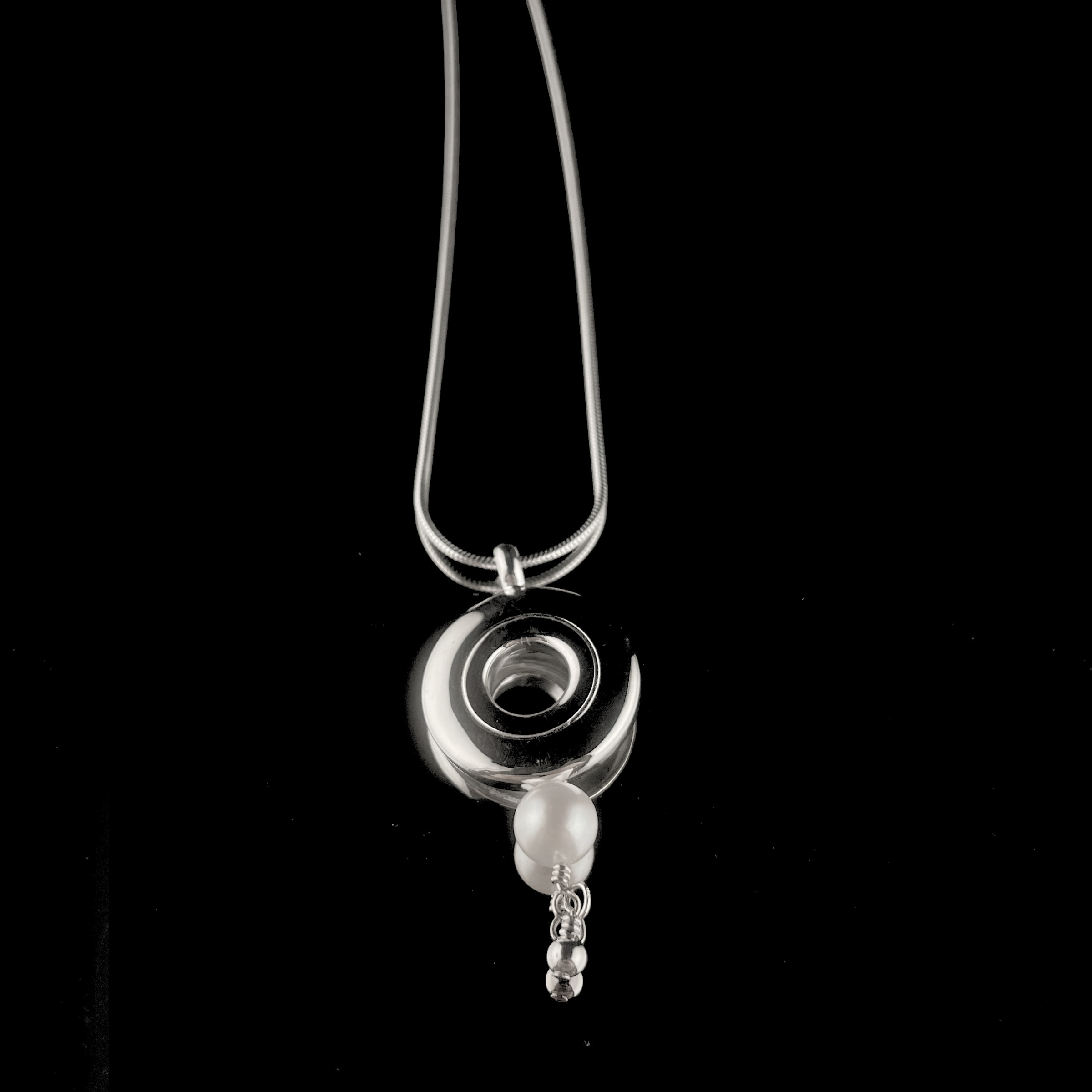 Necklace - Open Hole Key and Single Pearl