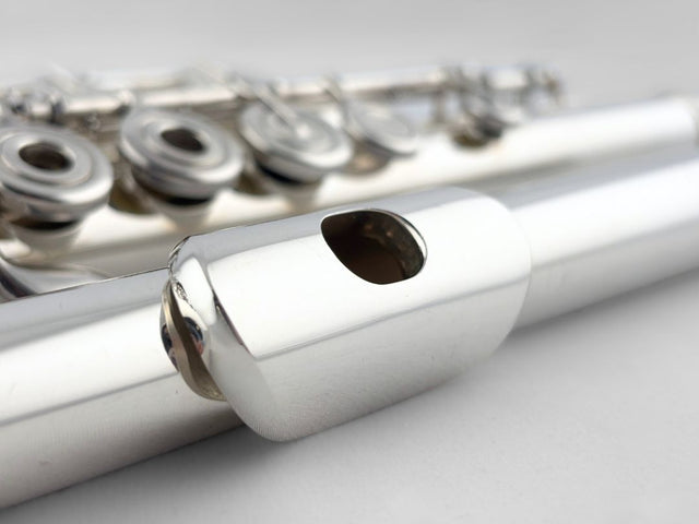 Flute - Yamaha 584H #005661 (Pre-Owned)