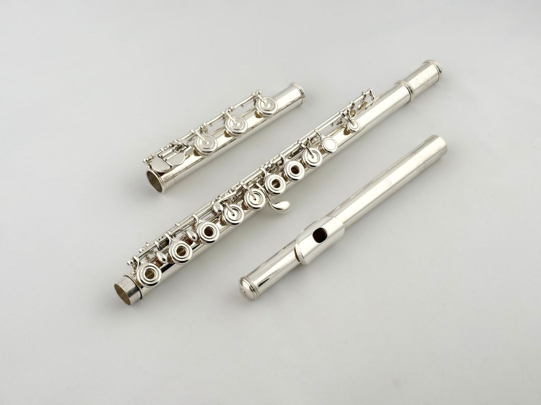 Flute - Yamaha 581H #053245 (Pre-Owned)