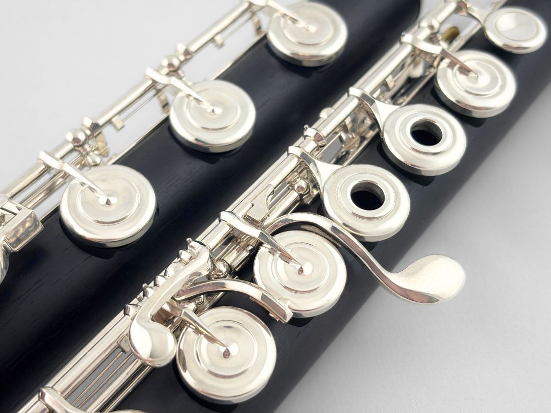 Yamaha Flute 800 Series - Handmade Grenadilla Wood (New)