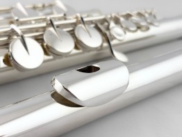 Alto Flute - Pearl 207SU #1415 (Demo Sale)