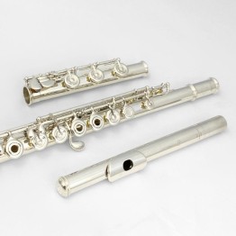 Flute - Yamaha 684HCT #048748 (Pre-Owned)